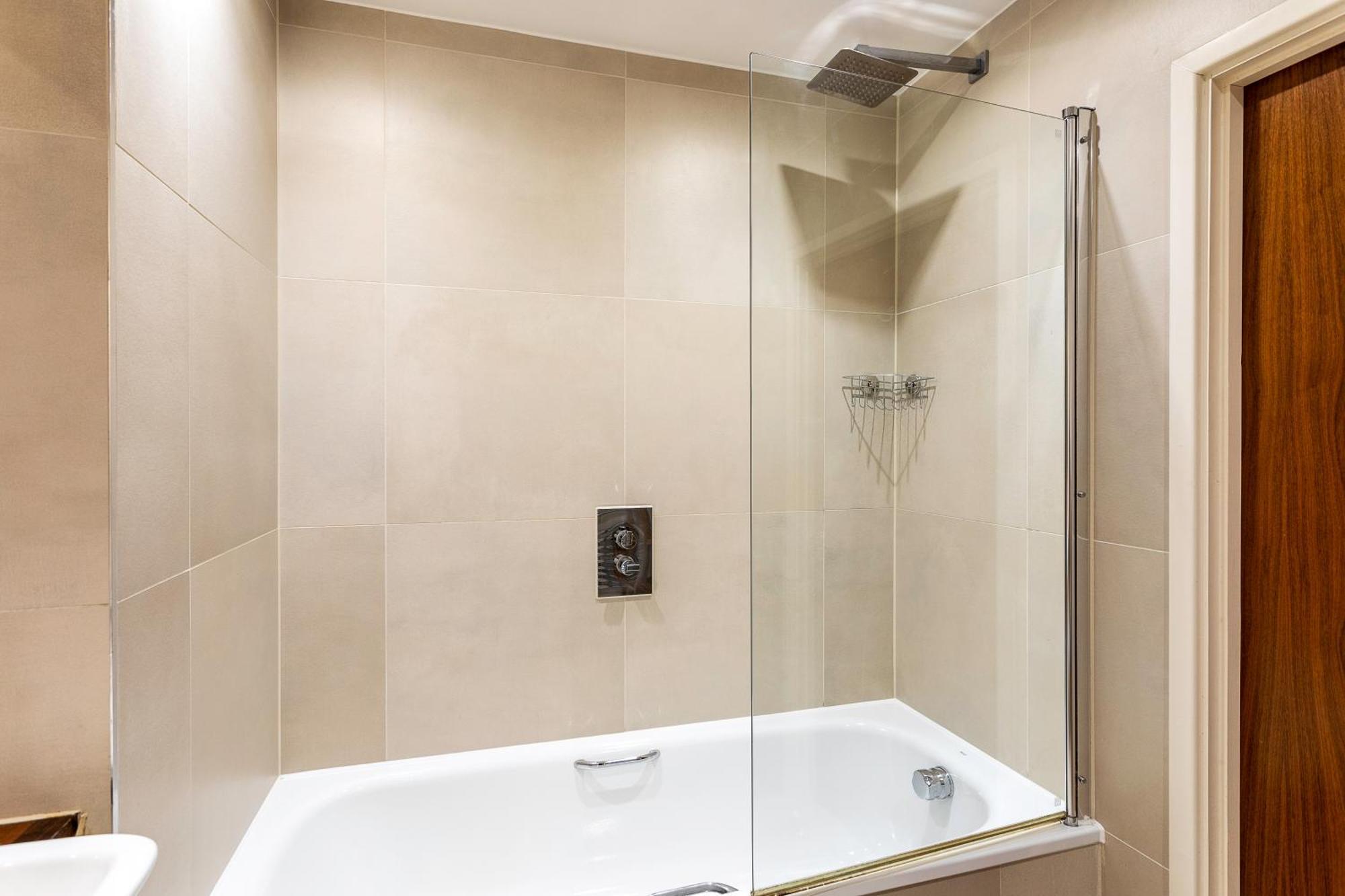 Serene Cityscape - 2Br Luxury Westminster Apartment London Exterior foto